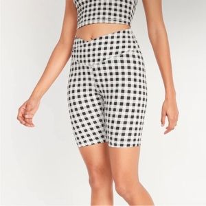 Gingham Extra High Rise Crossover Waist Bike Shorts - sz M